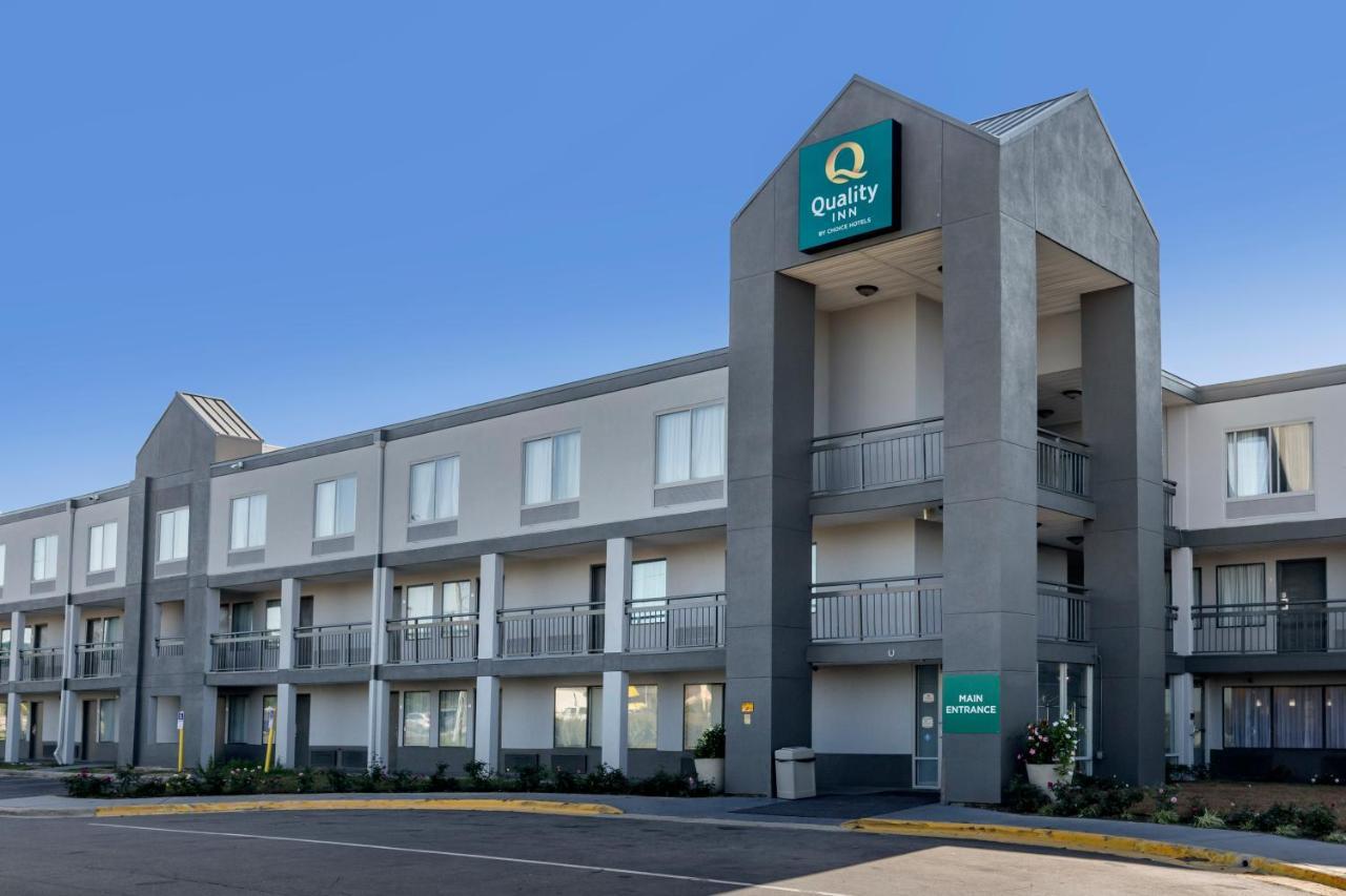 Quality Inn Fayetteville Near Fort Bragg Esterno foto