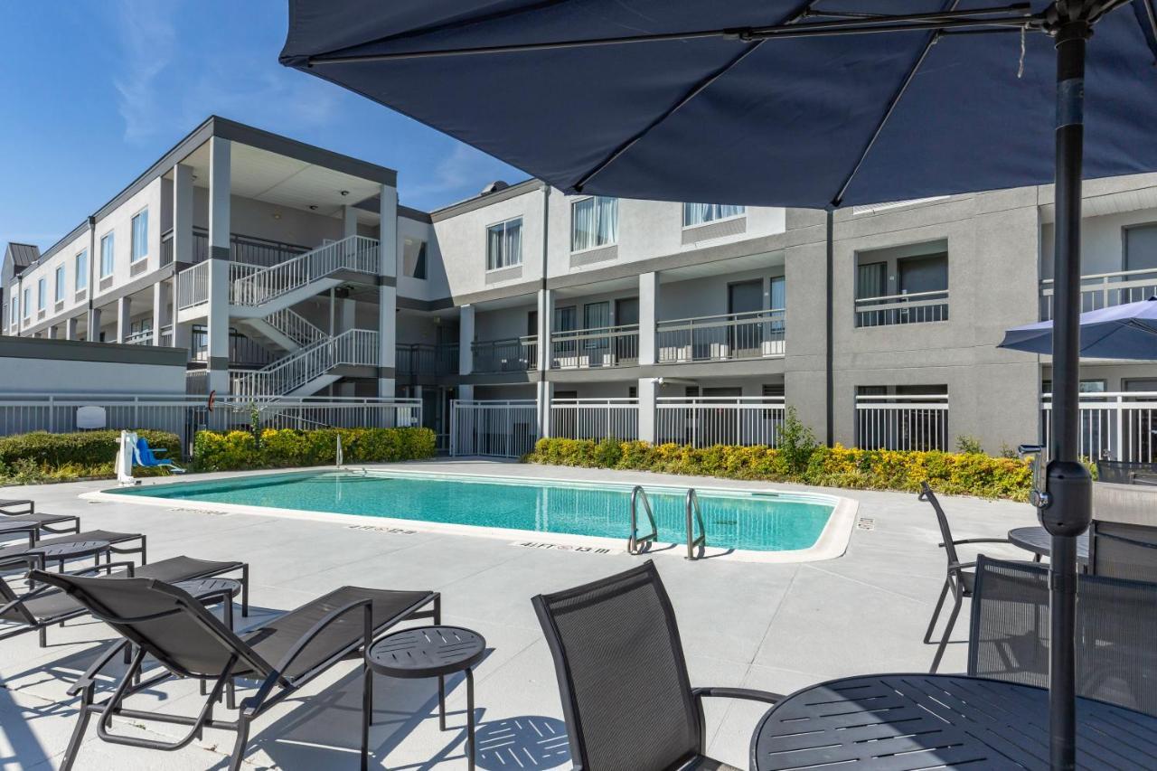 Quality Inn Fayetteville Near Fort Bragg Esterno foto