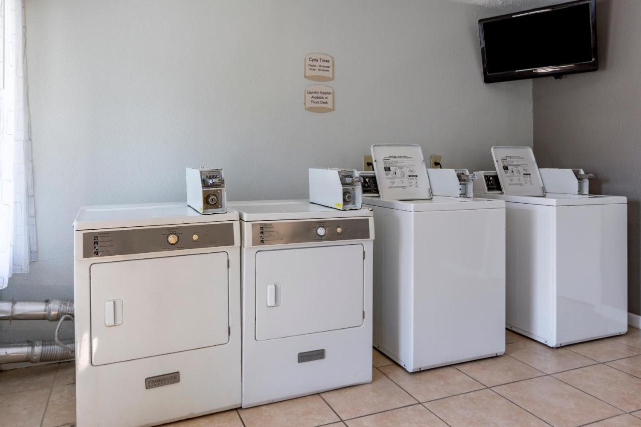 Quality Inn Fayetteville Near Fort Bragg Esterno foto