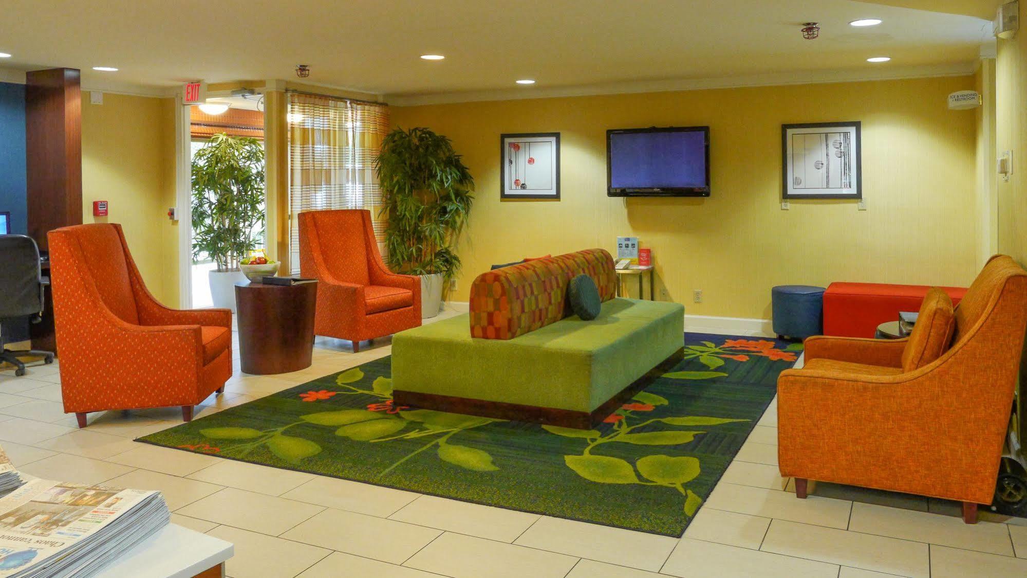 Quality Inn Fayetteville Near Fort Bragg Esterno foto