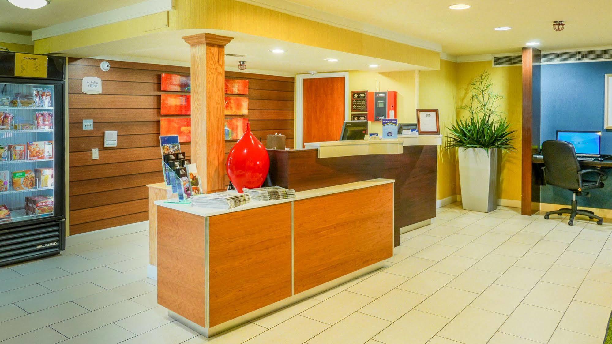 Quality Inn Fayetteville Near Fort Bragg Esterno foto