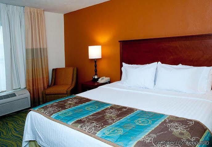Quality Inn Fayetteville Near Fort Bragg Esterno foto