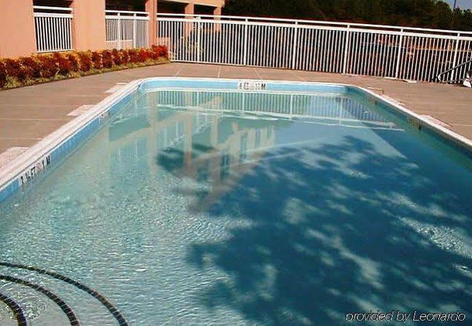 Quality Inn Fayetteville Near Fort Bragg Esterno foto